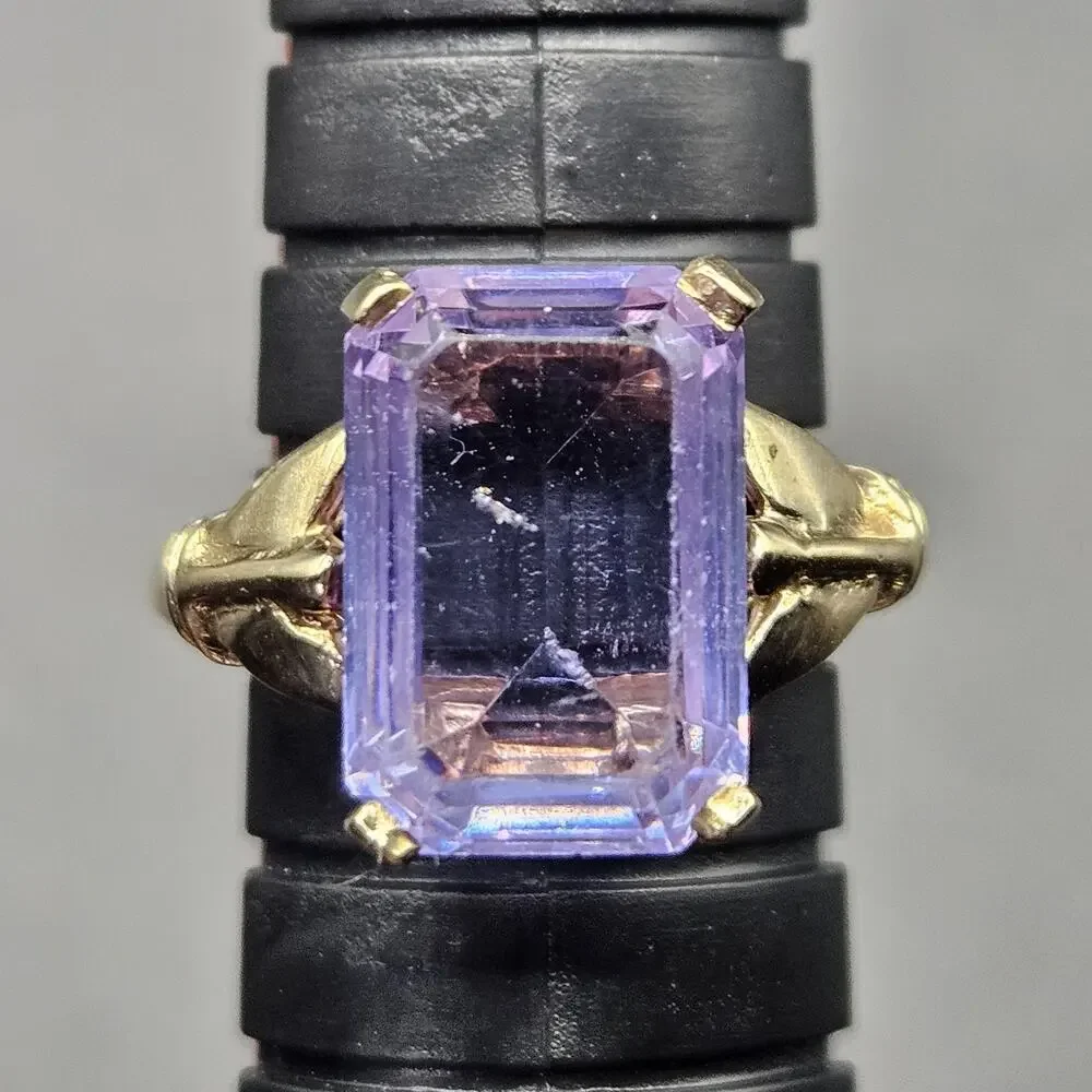 10K Yellow Gold Purple Emerald Cut Gemstone Ring Size 5 3.41g Vintage